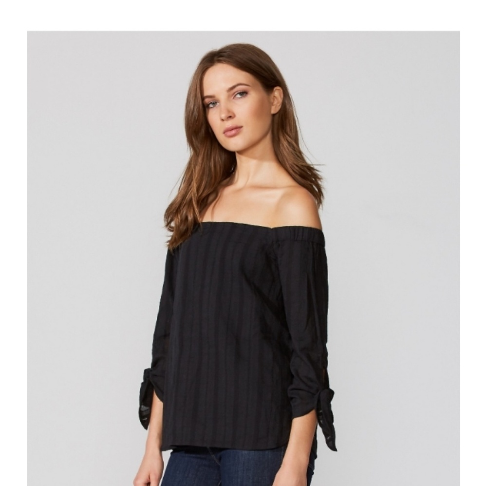 Bailey44 Yarrow Off-the-Shoulder top